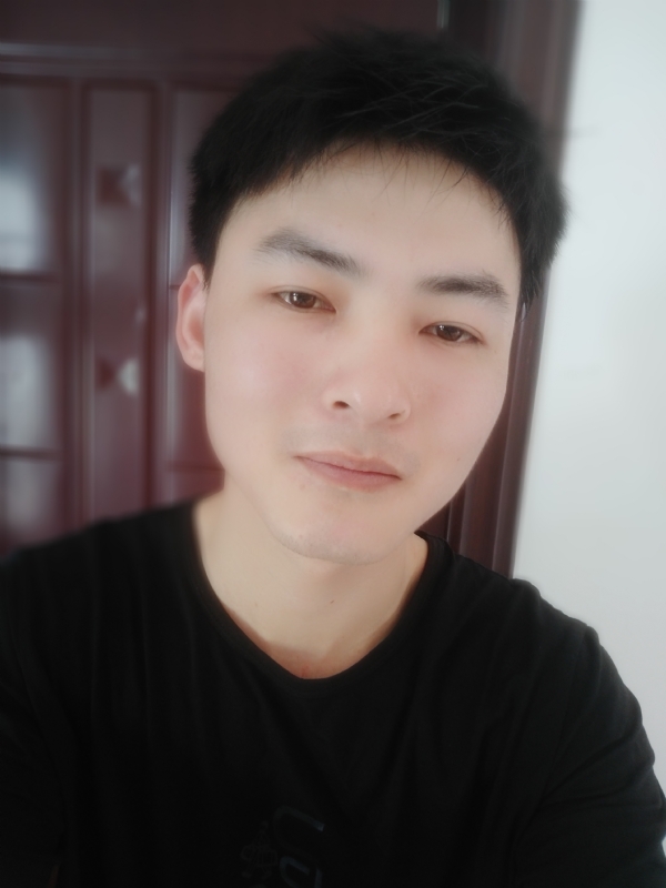 小情绪)っ的第一张照片--宜昌闪婚服务中心