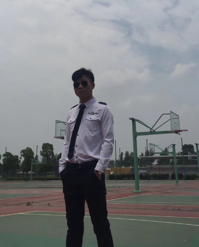 小贺的第一张照片--宜昌闪婚服务中心